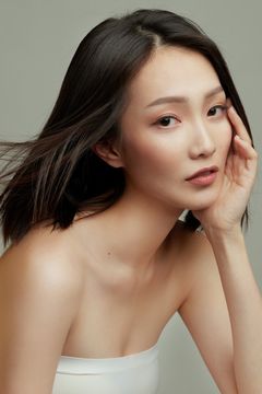 Kiki Cheung Hoi-Kei interpreta Ma Ka Kit's mother
