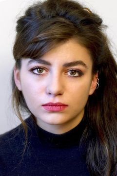 Alba Gaïa Bellugi interpreta Elisa