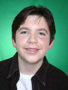 Derek Chase Hickey interpreta Charlie's Friend