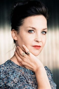 Valerie Koch interpreta Tänzerin