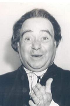 Eddie Collins interpreta Dopey / Chipmunk and Squirrel Sneezes (voice) (uncredited)