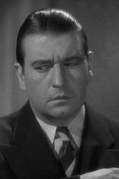 Don Costello interpreta Frank Romano