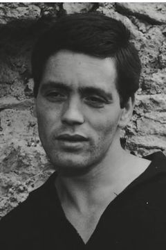 Franco Citti interpreta Vittorio