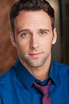 Jordan Matlock interpreta Nathan