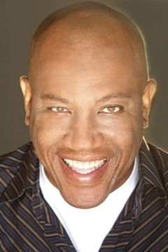 Tom'Tiny' Lister Jr. interpreta Bouncer