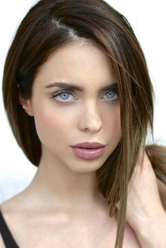 Danyella Angel interpreta Natalia Fernandez