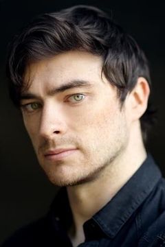 Gavin Drea interpreta Sergent Cooper