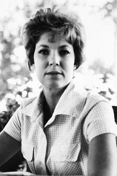 Lynn Carlin interpreta Sada Billings