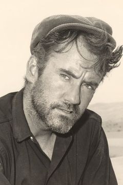 Ian Bannen interpreta Antonio Braggi