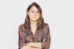 Ali Marsh interpreta Mom #1