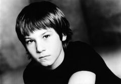 Alex Neuberger interpreta Jack Unger