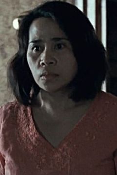 Christina Azucena interpreta Dacinta Collis