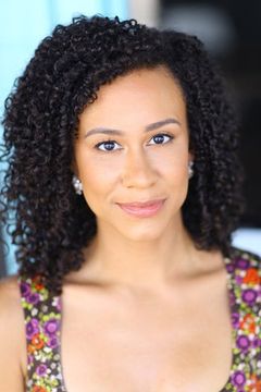 Lena Clark interpreta Lucy
