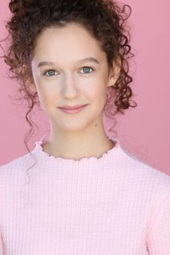 Brooke Fontana interpreta Harper