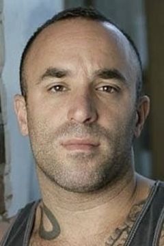 Ross Brodar interpreta Poker Guy