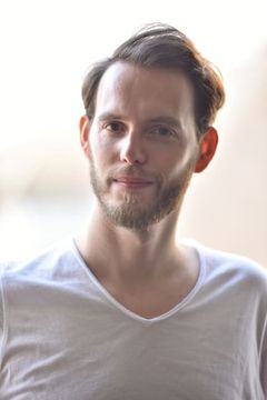 Pierre Cachia interpreta Kortan Dahük