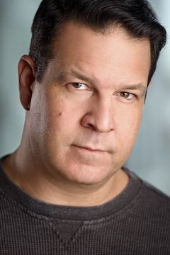 David Marshall Silverman interpreta Big Buck