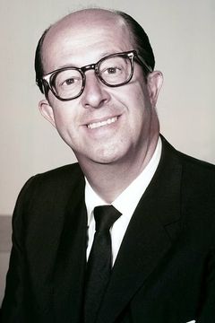Phil Silvers interpreta Otto Meyer