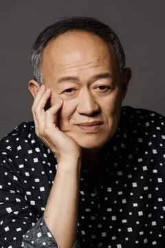 Chin Shih-Chieh interpreta Doctor Li