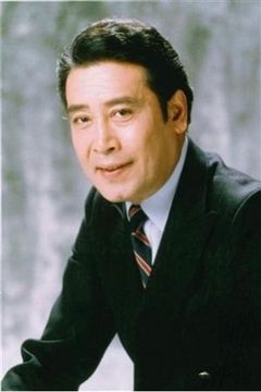 Tadao Nakamaru interpreta Detective Seki