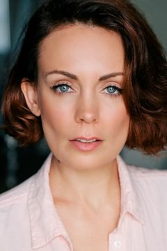 Kate Elliott interpreta Clarke