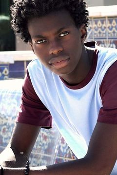 Tim Johnson Jr. interpreta Jordan