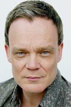 Joel Tobeck interpreta Black Ops Leader