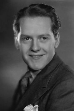 Hardie Albright interpreta Adolescent Bambi (voice) (uncredited)