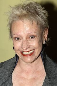 Roberta Maxwell interpreta Lucille Poncelet