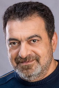 Hrant Tokhatyan interpreta Uncle Kolya