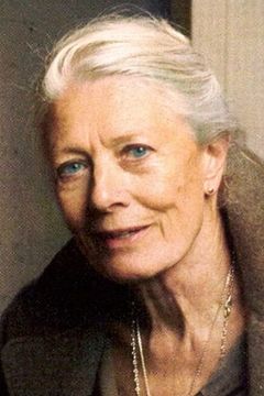 Vanessa Redgrave interpreta Mrs. Rutterburn