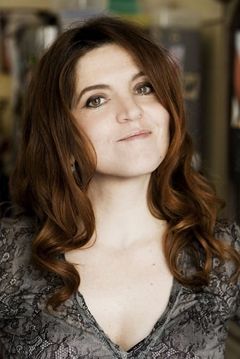 Agnès Jaoui interpreta Aurore Tabort