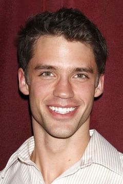David A. Gregory interpreta Matty's Teammate (as David Gregory)