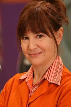 Pétronille Moss interpreta Prison hospital nurse