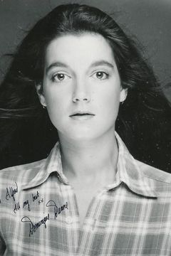 Dominique Dunne interpreta Dana Freeling