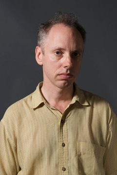 Todd Solondz interpreta The Zany Reporter