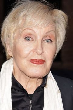 Nicole Croisille interpreta Thénardière 1830 / 1990