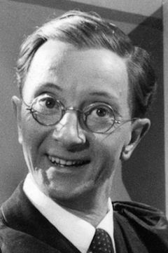 Charles Hawtrey interpreta Bill