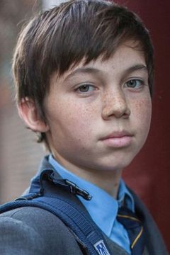 Jarin Towney interpreta Teenage Boy
