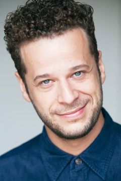 Olivier Rosemberg interpreta Copain infirmier de Vincent