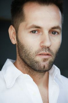 Valon Ratkoceri interpreta Rubin Talaban