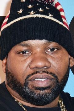 Raekwon interpreta Himself