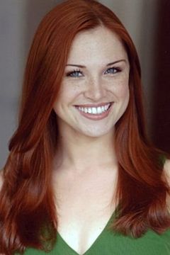 Robyn Kemp interpreta Dana