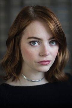 Emma Stone interpreta Mazie (voice)