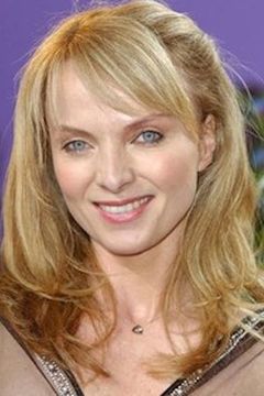 Charlotte Avery interpreta Madeleine Archer