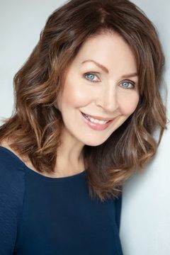 Suzanne Cyr interpreta Catherine Colby