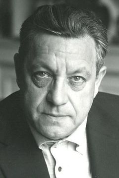 Paul Frankeur interpreta M. Thevenot