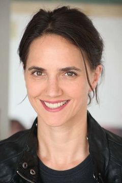 Mélanie Vaugeois interpreta La gouvernante de Madame Adelman