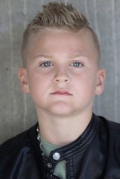 Talon Worden interpreta Skate board kid