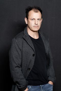 Dirk Ossig interpreta van Hoeve